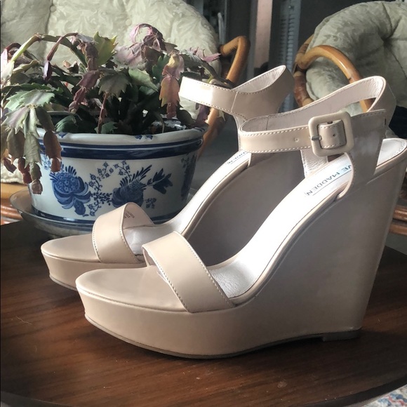 Steve Madden Prestine Natural Nude Platform Wedge - Picture 2 of 5